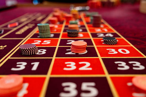 Live Teen Patti table interface on super4dtoto mobile app showing dealer and player cards